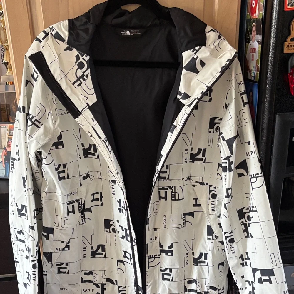 The North Face Men's Graphic Black White Hoodie Windbreaker Jacket-M